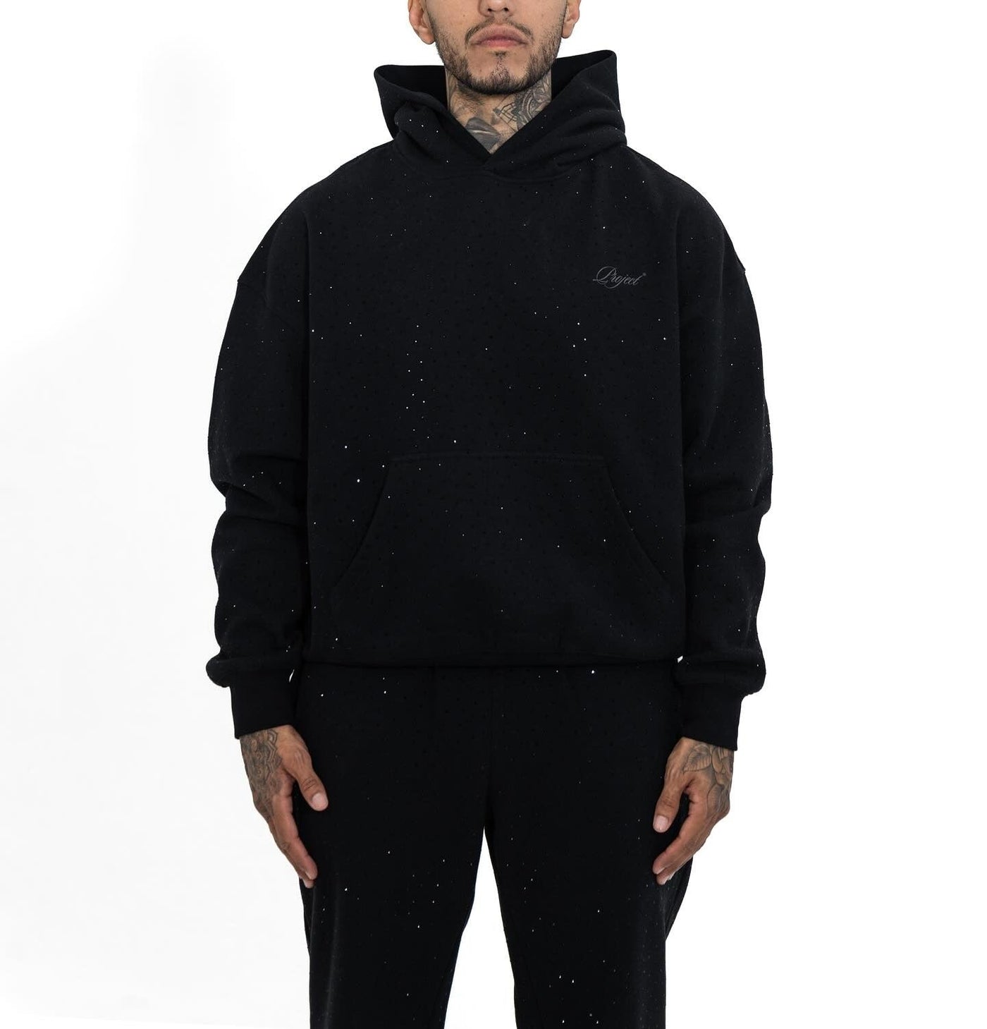 Conjunto de sudadera con pedrería